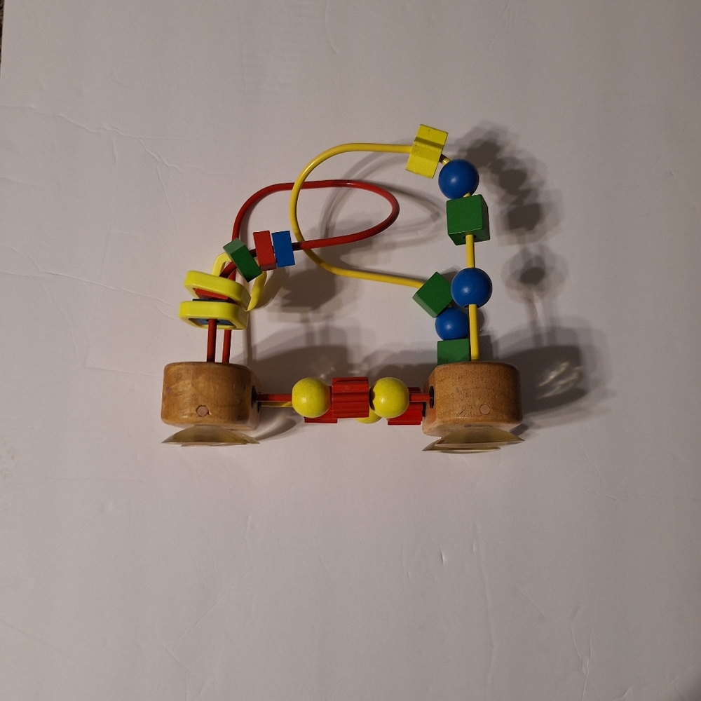 Pre-Owned Melissa & Doug Wooden First Bead Maze Classic Toy